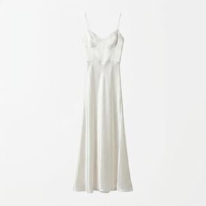 zara white backless dress Never found a LWD I didn't love.. Zara white linen dress REF. 7385/147 Linking similars! Nunca encontrei um vestidinho branco que no amei! #lwd #ootn @shop.ltk http://liketk.it/3lOTX